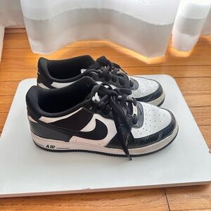 Nike Black and White Air Force 1